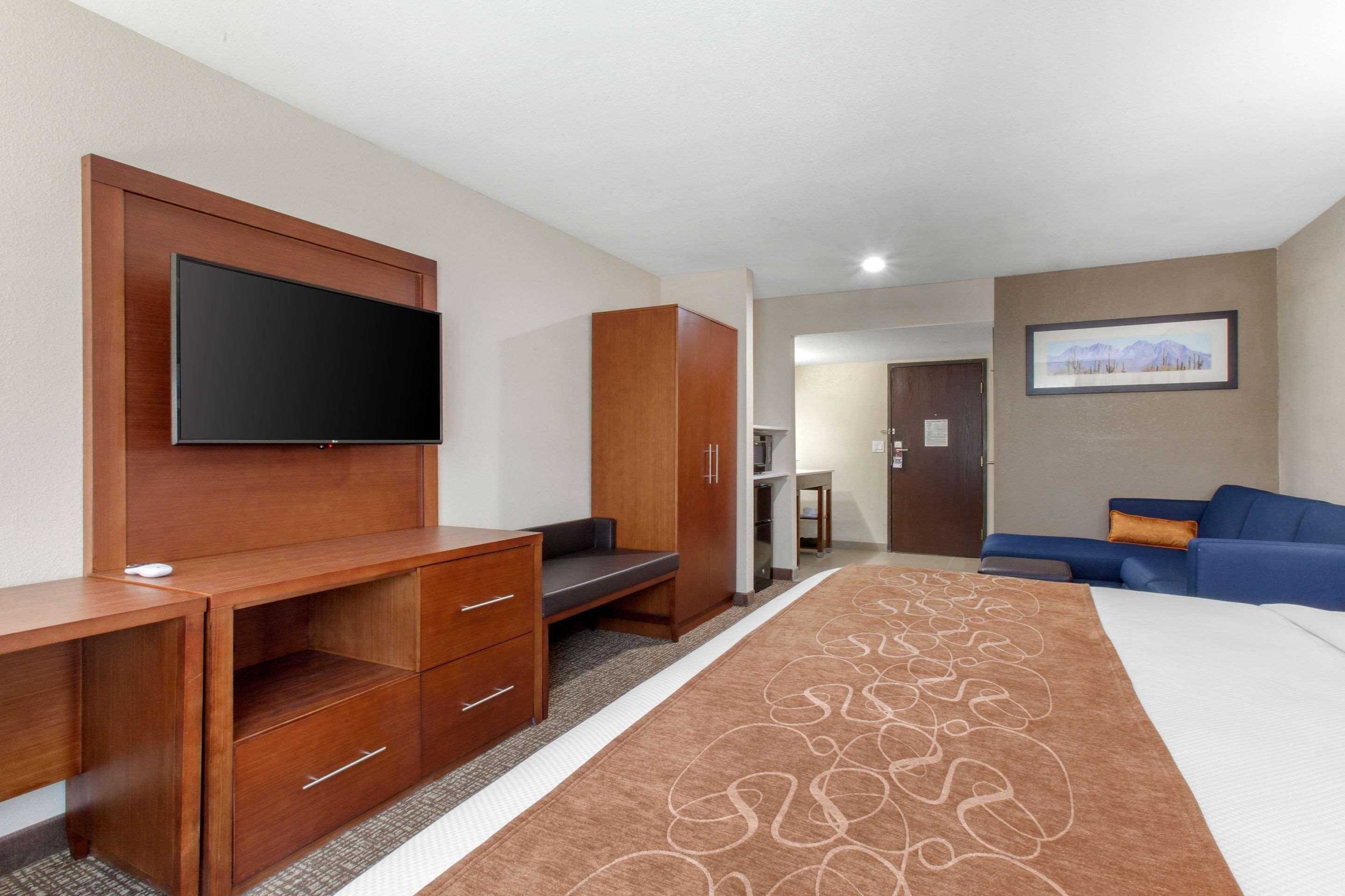 Comfort Inn & Suites Pinetop Show Low Lakeside Exterior foto