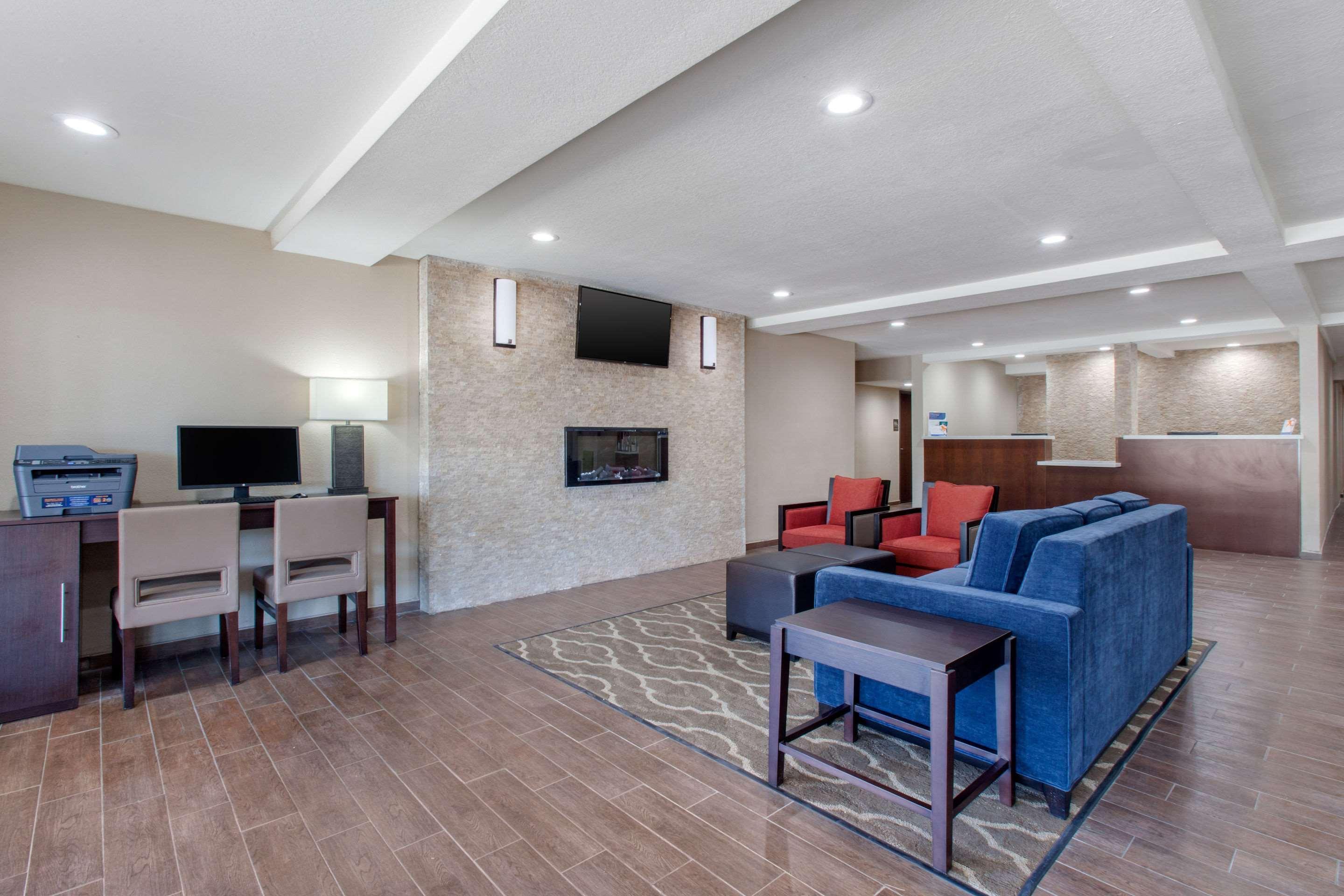 Comfort Inn & Suites Pinetop Show Low Lakeside Exterior foto